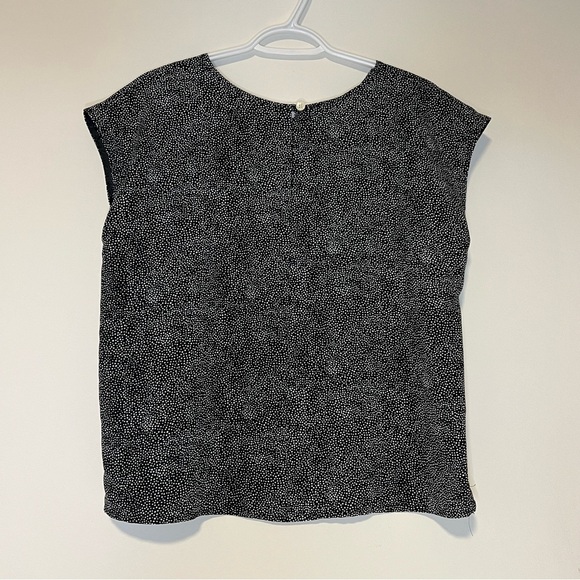 Elegant Black and White Speckled Blouse - Picture 2 of 4